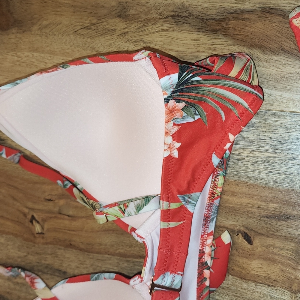 Red Floral Bikini - Picture 6 of 7